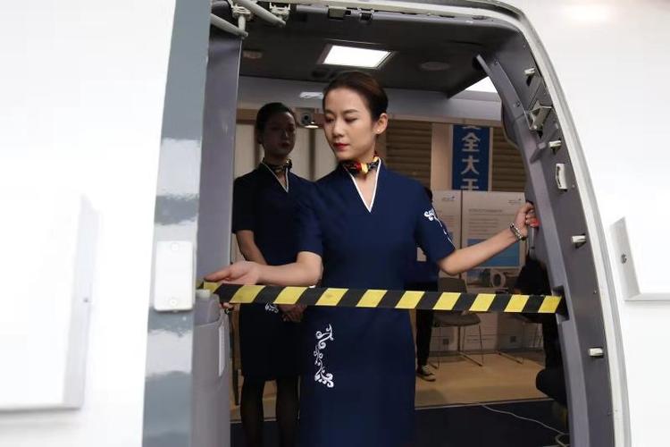 翱翔之翼 黃飛建的航空培訓與通用航空服務之路